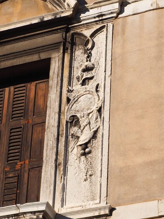façade of Ca’ Memmo, one window above the door is nicely embellished