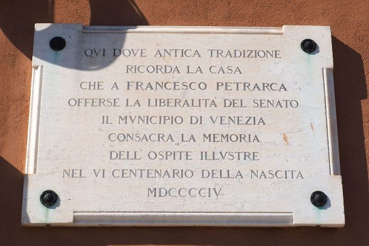 targa che ricorda il soggiorno di Francesco Petrarca a Venezia