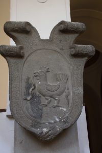 stemma di Murano esposto nel Museo del Vetro
