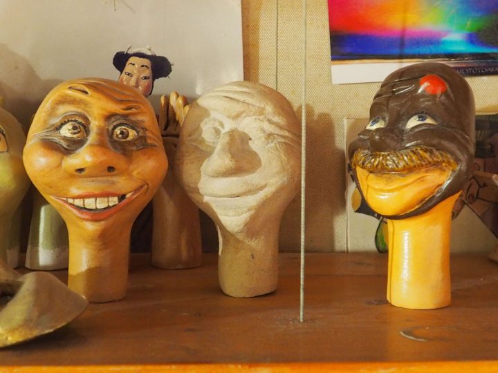 mens' heads