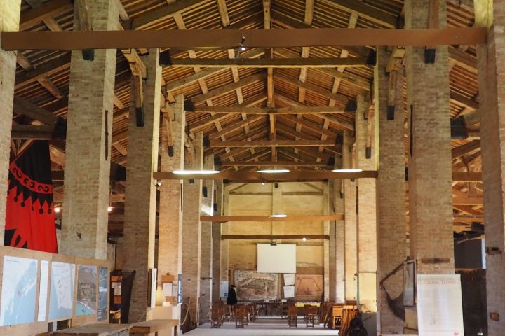 das Innere vom Tezon Grande mit dem originalen Fussboden aus Backstein