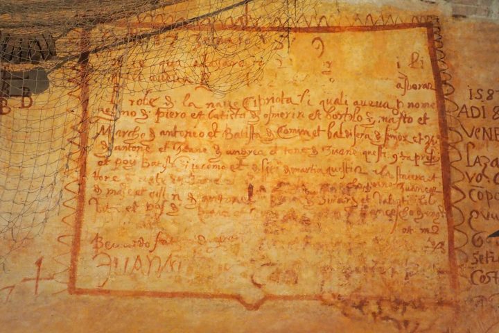 4,1 x 2,2 metres big inscription on which 1569 and a ship from Cyprus ‚nave cipriota‘ are mentioned
