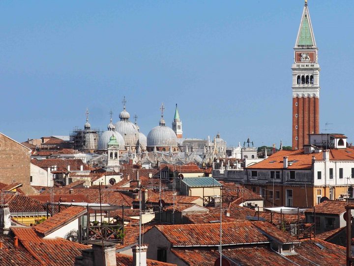 Fontego dei Tedeschi, lato est