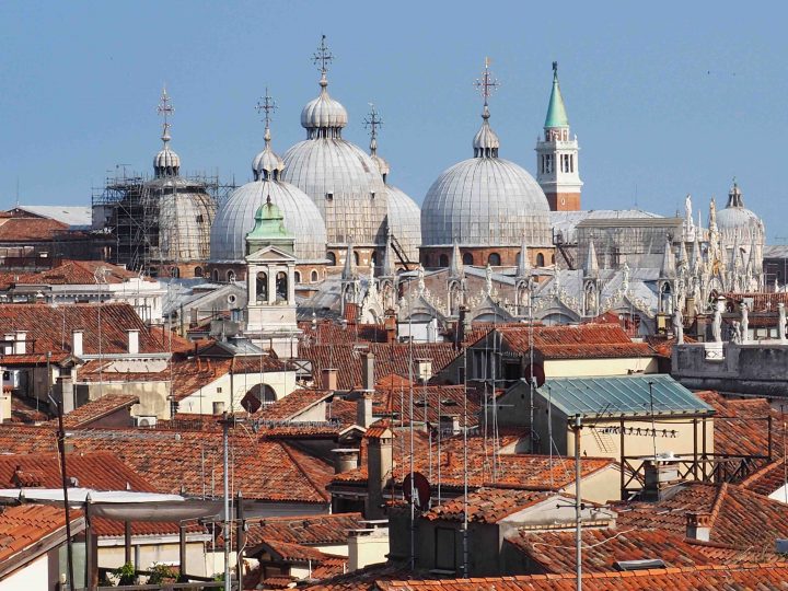 Fontego dei Tedeschi, lato est